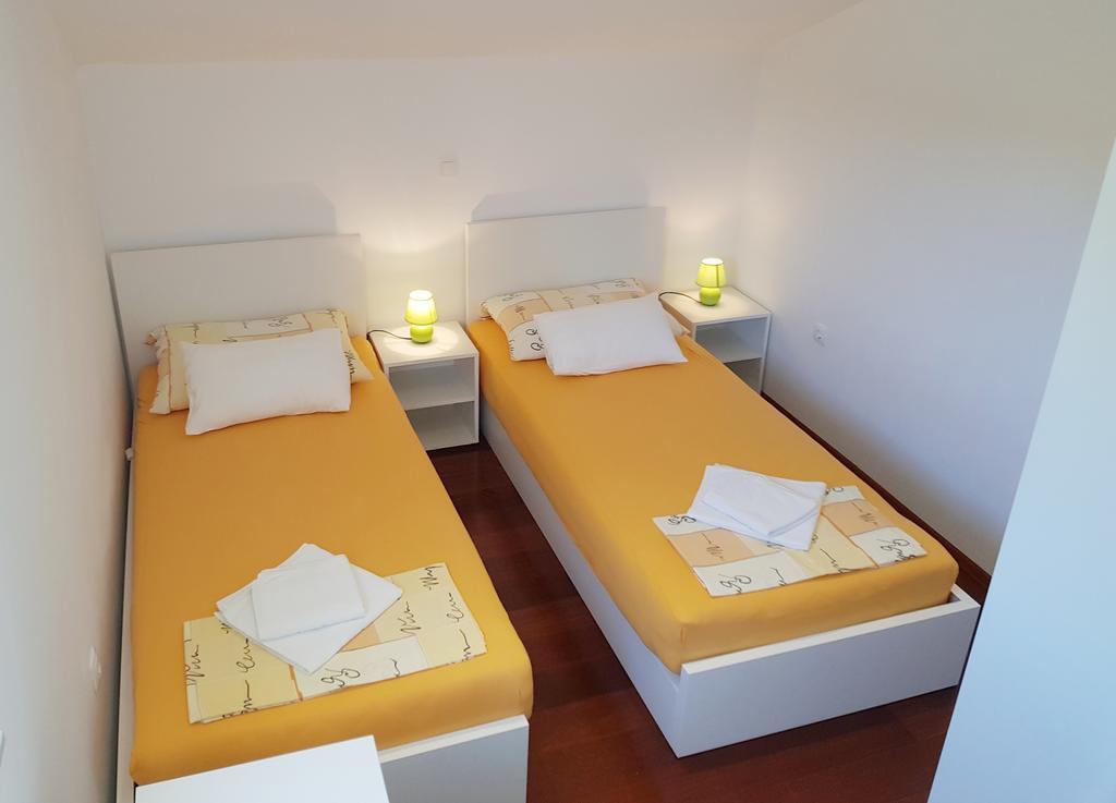 Apartments Slavica Pomena Ngoại thất bức ảnh